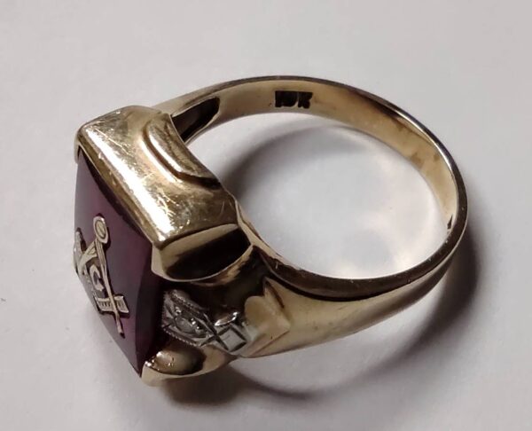 Buy Vintage 10K Yellow Gold Masonic Ring, 6.97g, Red Ruby, 2 Diamonds, Size 11.5 - Image 5