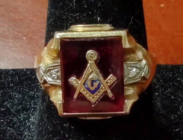 Buy Vintage 10K Yellow Gold Masonic Ring, 6.97g, Red Ruby, 2 Diamonds, Size 11.5 - Image 7